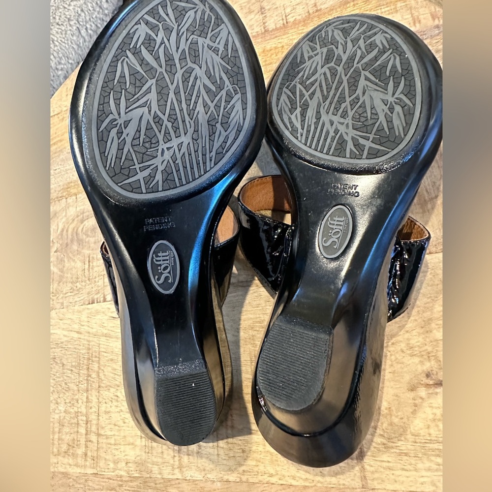 ⭐️⭐️ Sofft Anita Sandals 8M Wedge Slide Slip On Black Patent Leather Open Toe - Picture 10 of 10